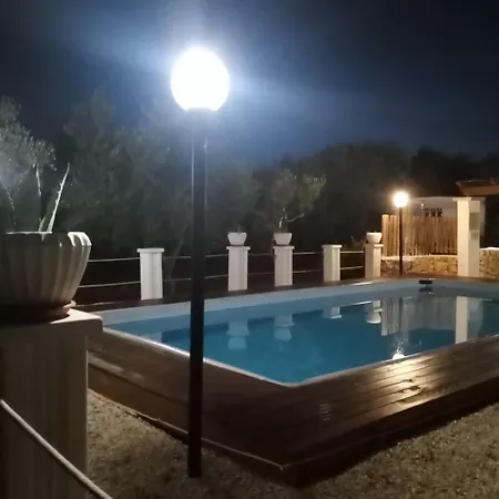 Trullo Pasquale Antico Trullo Holiday home *